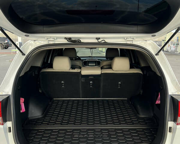 Кіа Соренто 2016 у Києві на Automoto.ua Білий Кіа Соренто, об'ємом двигуна 2 л та пробігом 75 тис. км за 20000 $, фото 23 на Automoto.ua