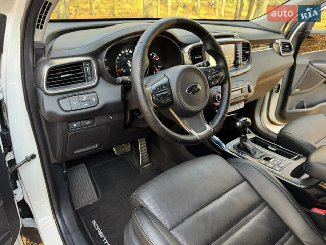 Белый Киа Соренто, объемом двигателя 2.2 л и пробегом 183 тыс. км за 23600 $, фото 40 на Automoto.ua