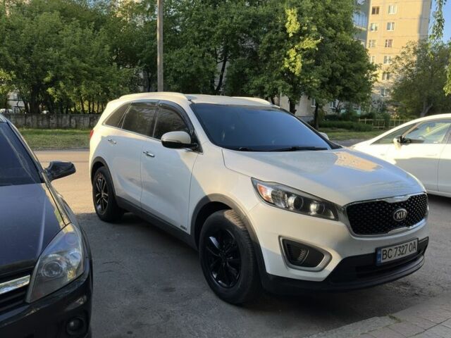 Білий Кіа Соренто, об'ємом двигуна 2.4 л та пробігом 180 тис. км за 16250 $, фото 4 на Automoto.ua