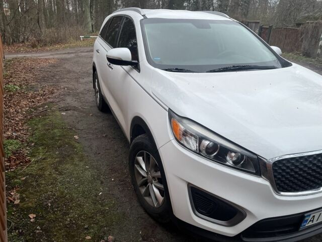 Белый Киа Соренто, объемом двигателя 2.4 л и пробегом 152 тыс. км за 14428 $, фото 2 на Automoto.ua