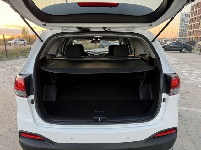 Белый Киа Соренто, объемом двигателя 3.3 л и пробегом 83 тыс. км за 14700 $, фото 6 на Automoto.ua