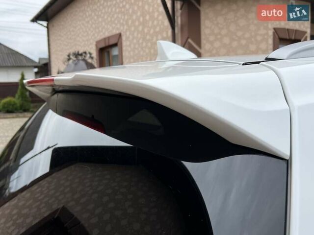 Белый Киа Соренто, объемом двигателя 2.2 л и пробегом 207 тыс. км за 22350 $, фото 39 на Automoto.ua