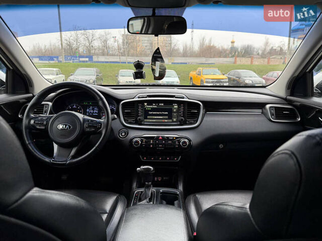 Білий Кіа Соренто, об'ємом двигуна 2 л та пробігом 246 тис. км за 18500 $, фото 15 на Automoto.ua