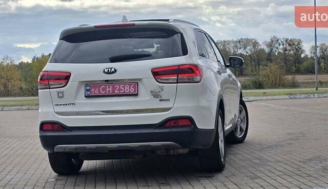 Білий Кіа Соренто, об'ємом двигуна 2.2 л та пробігом 126 тис. км за 23600 $, фото 3 на Automoto.ua