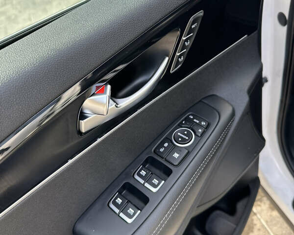 Білий Кіа Соренто, об'ємом двигуна 2.2 л та пробігом 205 тис. км за 22900 $, фото 19 на Automoto.ua