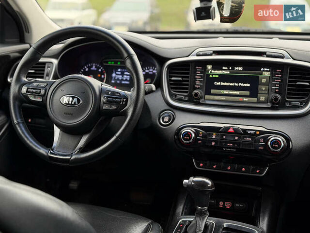 Білий Кіа Соренто, об'ємом двигуна 2 л та пробігом 246 тис. км за 18500 $, фото 14 на Automoto.ua