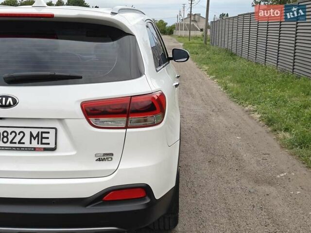 Белый Киа Соренто, объемом двигателя 2.2 л и пробегом 130 тыс. км за 25500 $, фото 9 на Automoto.ua
