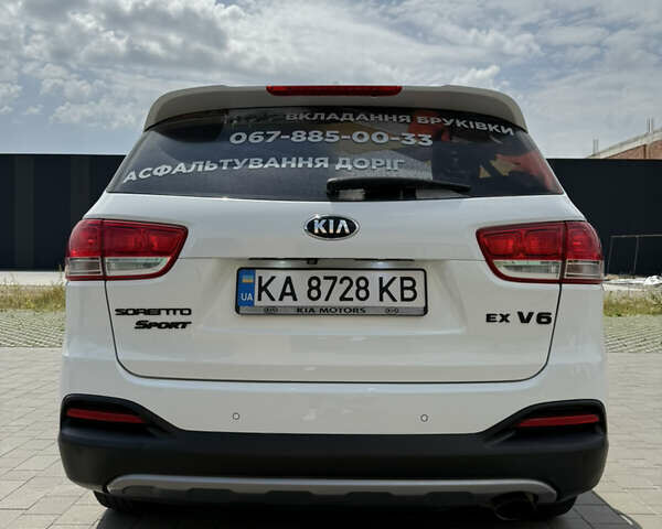 Білий Кіа Соренто, об'ємом двигуна 3.3 л та пробігом 182 тис. км за 22000 $, фото 1 на Automoto.ua