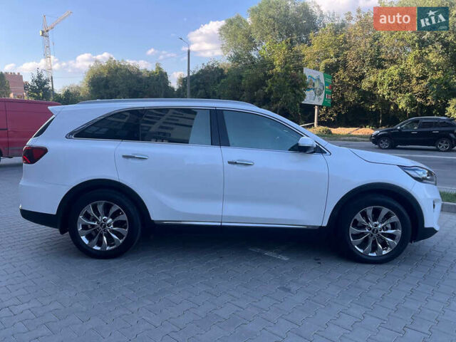 Белый Киа Соренто, объемом двигателя 2.2 л и пробегом 108 тыс. км за 26500 $, фото 9 на Automoto.ua