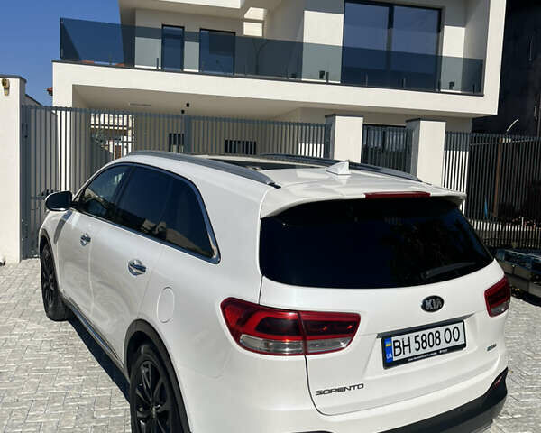 Белый Киа Соренто, объемом двигателя 2.2 л и пробегом 165 тыс. км за 21000 $, фото 4 на Automoto.ua