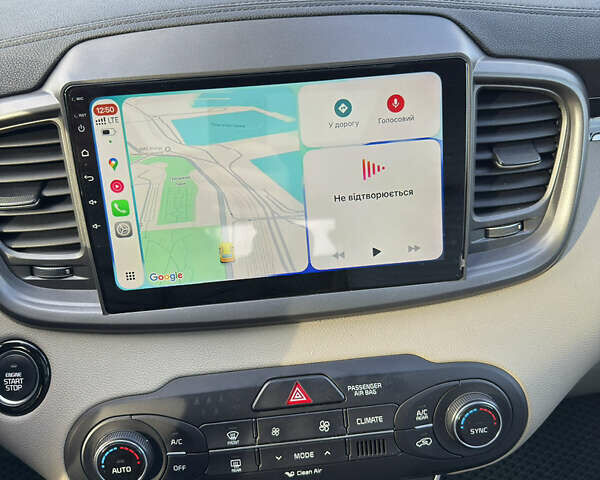 Білий Кіа Соренто, об'ємом двигуна 2.2 л та пробігом 115 тис. км за 25500 $, фото 14 на Automoto.ua