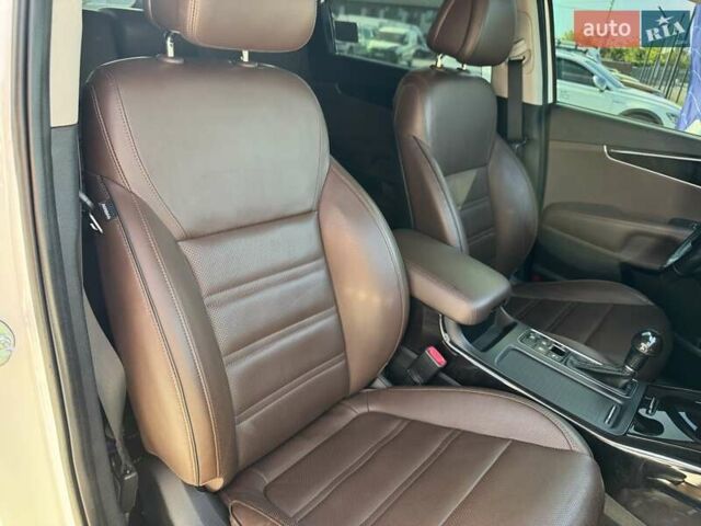 Киа Соренто 2017 в Ровно на Automoto.ua Белый Киа Соренто, объемом двигателя 2.2 л и пробегом 84 тыс. км за 26200 $, фото 37 на Automoto.ua