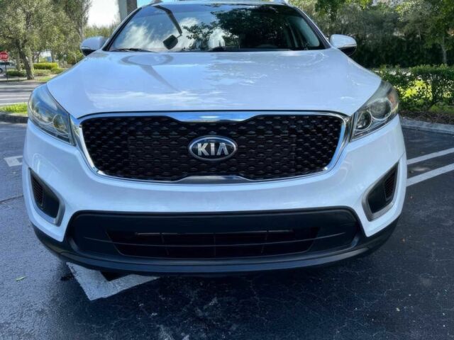 Кіа Соренто 2017 у Львові на Automoto.ua Білий Кіа Соренто, об'ємом двигуна 2.4 л та пробігом 61 тис. км за 10000 $, фото 1 на Automoto.ua