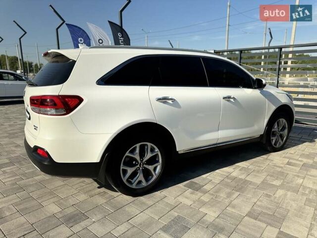 Киа Соренто 2017 в Ровно на Automoto.ua Белый Киа Соренто, объемом двигателя 2.2 л и пробегом 84 тыс. км за 26200 $, фото 2 на Automoto.ua