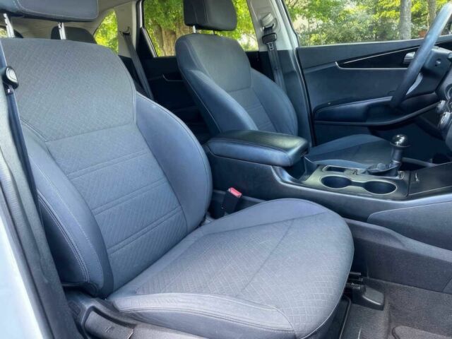 Кіа Соренто 2017 у Львові на Automoto.ua Білий Кіа Соренто, об'ємом двигуна 2.4 л та пробігом 61 тис. км за 10000 $, фото 9 на Automoto.ua