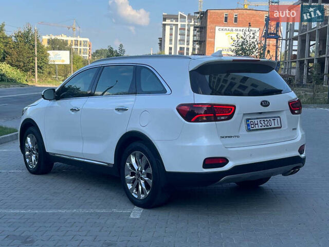Белый Киа Соренто, объемом двигателя 2.2 л и пробегом 108 тыс. км за 26500 $, фото 4 на Automoto.ua