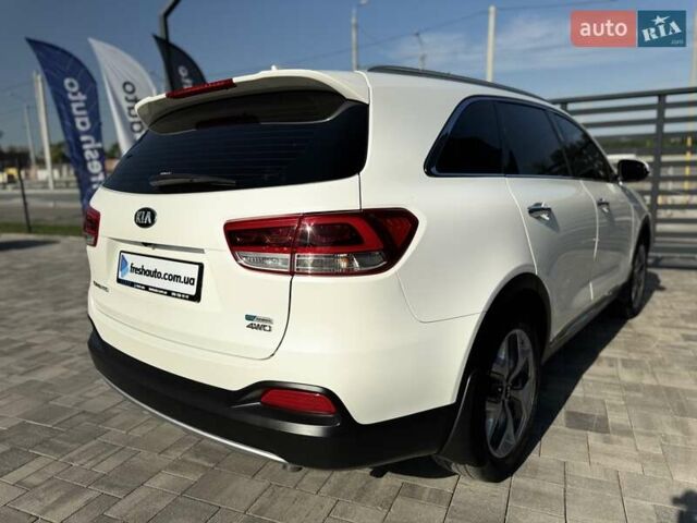 Киа Соренто 2017 в Ровно на Automoto.ua Белый Киа Соренто, объемом двигателя 2.2 л и пробегом 84 тыс. км за 26200 $, фото 12 на Automoto.ua