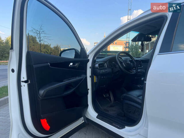 Белый Киа Соренто, объемом двигателя 2.2 л и пробегом 108 тыс. км за 26500 $, фото 15 на Automoto.ua