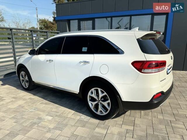 Киа Соренто 2017 в Ровно на Automoto.ua Белый Киа Соренто, объемом двигателя 2.2 л и пробегом 84 тыс. км за 26200 $, фото 9 на Automoto.ua