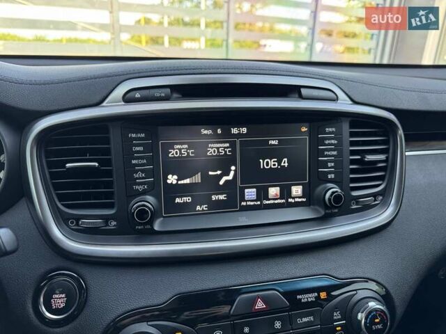 Киа Соренто 2017 в Ровно на Automoto.ua Белый Киа Соренто, объемом двигателя 2.2 л и пробегом 84 тыс. км за 26200 $, фото 23 на Automoto.ua