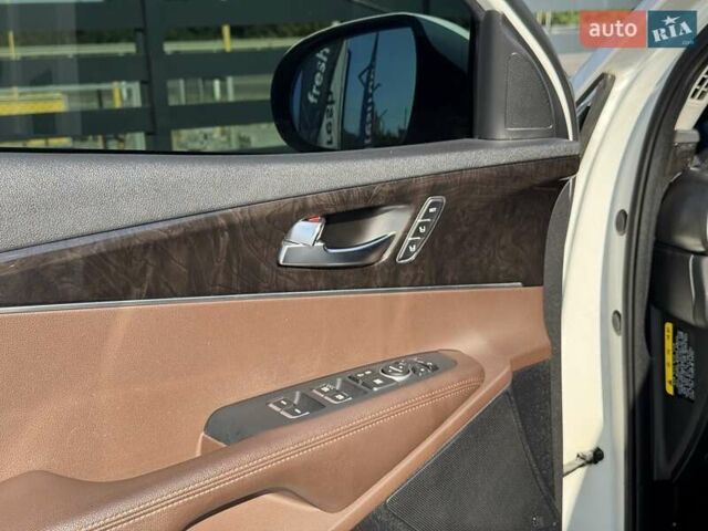 Киа Соренто 2017 в Ровно на Automoto.ua Белый Киа Соренто, объемом двигателя 2.2 л и пробегом 84 тыс. км за 26200 $, фото 14 на Automoto.ua