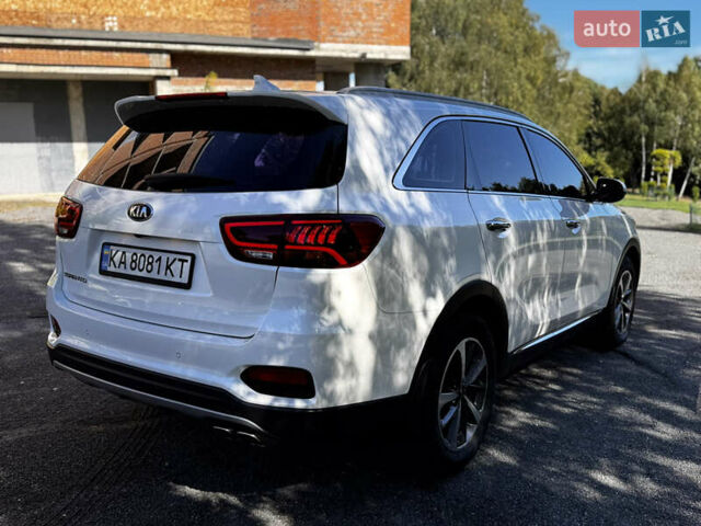 Білий Кіа Соренто, об'ємом двигуна 2 л та пробігом 133 тис. км за 22000 $, фото 3 на Automoto.ua