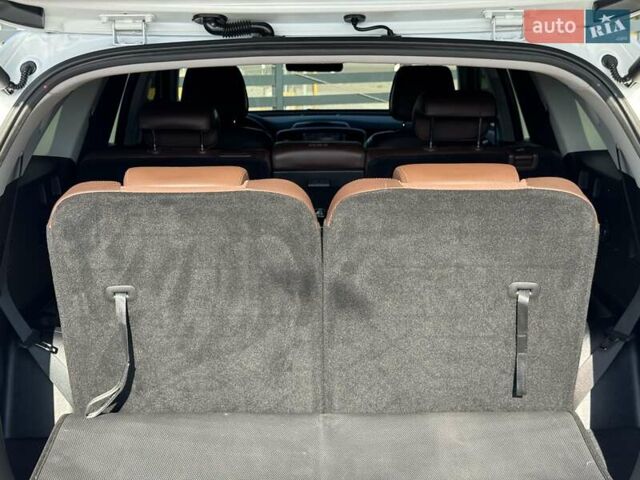 Киа Соренто 2017 в Ровно на Automoto.ua Белый Киа Соренто, объемом двигателя 2.2 л и пробегом 84 тыс. км за 26200 $, фото 31 на Automoto.ua