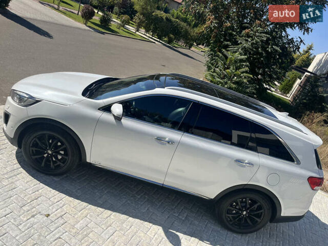 Белый Киа Соренто, объемом двигателя 2.2 л и пробегом 165 тыс. км за 21000 $, фото 11 на Automoto.ua