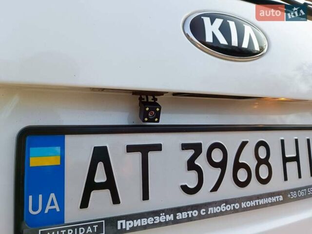 Білий Кіа Соренто, об'ємом двигуна 2 л та пробігом 203 тис. км за 19950 $, фото 11 на Automoto.ua