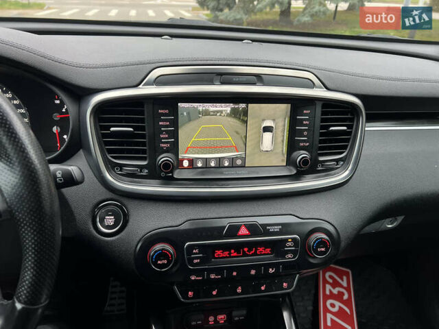 Білий Кіа Соренто, об'ємом двигуна 2.2 л та пробігом 171 тис. км за 28500 $, фото 52 на Automoto.ua