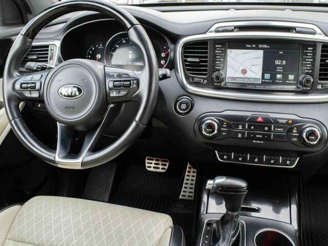 Белый Киа Соренто, объемом двигателя 3.3 л и пробегом 36 тыс. км за 14000 $, фото 9 на Automoto.ua