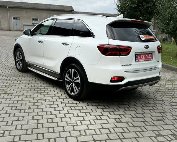 Киа Соренто 2018 в Ивано-Франковске на Automoto.ua Белый Киа Соренто, объемом двигателя 2.2 л и пробегом 144 тыс. км за 29999 $, фото 6 на Automoto.ua