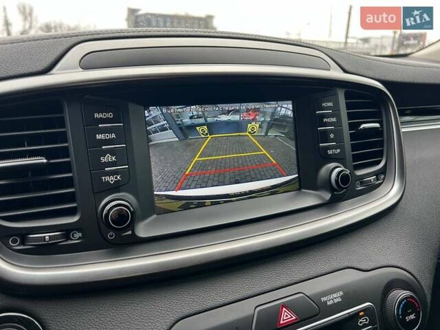 Білий Кіа Соренто, об'ємом двигуна 2.2 л та пробігом 51 тис. км за 31000 $, фото 18 на Automoto.ua