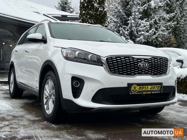 Белый Киа Соренто, объемом двигателя 2.2 л и пробегом 78 тыс. км за 29900 $, фото 8 на Automoto.ua