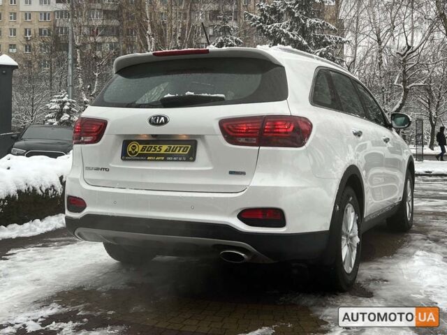 Белый Киа Соренто, объемом двигателя 2.2 л и пробегом 78 тыс. км за 29900 $, фото 6 на Automoto.ua