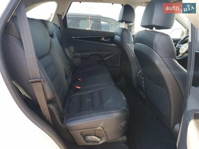 Белый Киа Соренто, объемом двигателя 3.3 л и пробегом 118 тыс. км за 2300 $, фото 10 на Automoto.ua