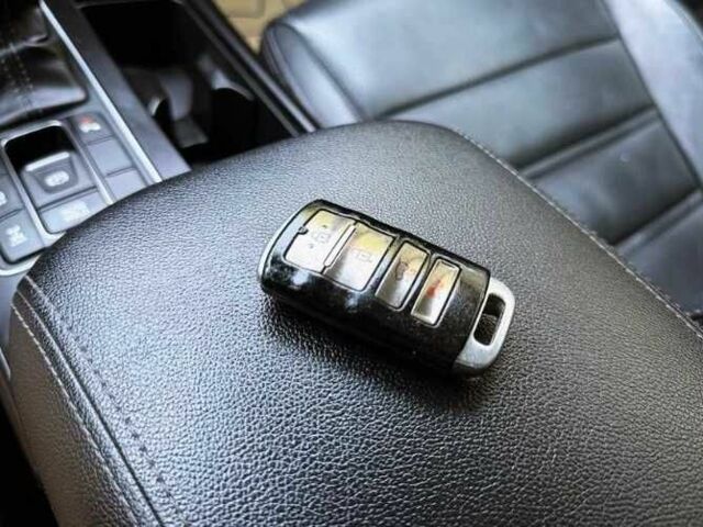 Белый Киа Соренто, объемом двигателя 0 л и пробегом 127 тыс. км за 13000 $, фото 10 на Automoto.ua