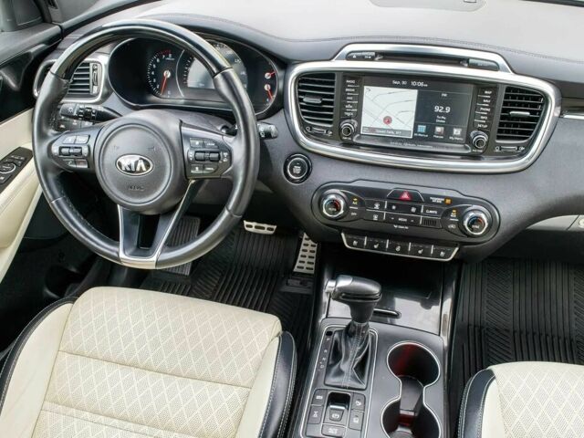 Белый Киа Соренто, объемом двигателя 3.3 л и пробегом 36 тыс. км за 14000 $, фото 8 на Automoto.ua