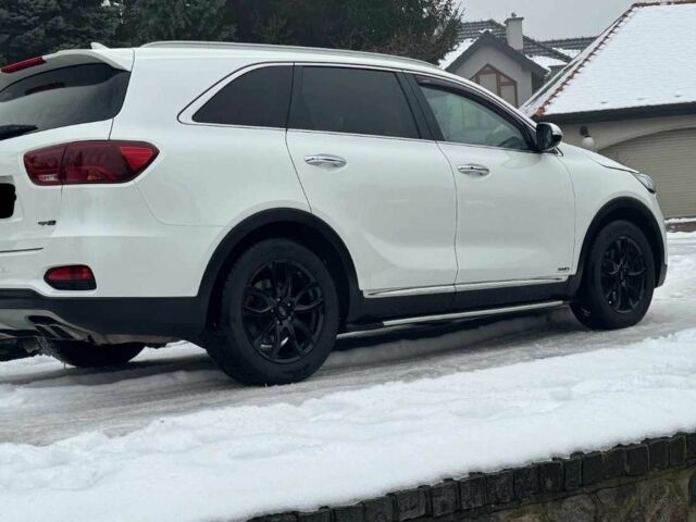 Белый Киа Соренто, объемом двигателя 2.4 л и пробегом 45 тыс. км за 11500 $, фото 1 на Automoto.ua