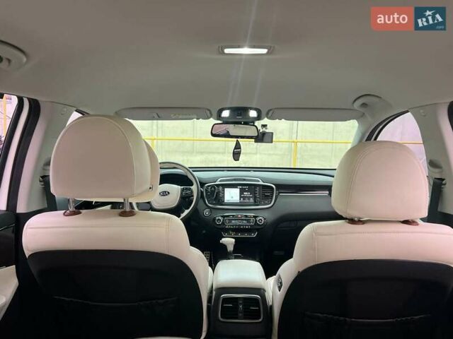Белый Киа Соренто, объемом двигателя 2.2 л и пробегом 156 тыс. км за 27999 $, фото 11 на Automoto.ua
