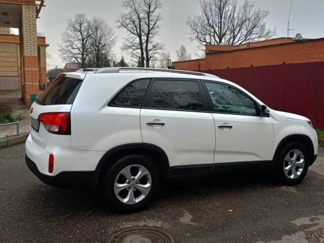 Белый Киа Соренто, объемом двигателя 0 л и пробегом 107 тыс. км за 11800 $, фото 4 на Automoto.ua