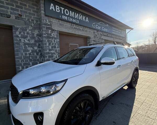 Білий Кіа Соренто, об'ємом двигуна 2.2 л та пробігом 51 тис. км за 33000 $, фото 1 на Automoto.ua