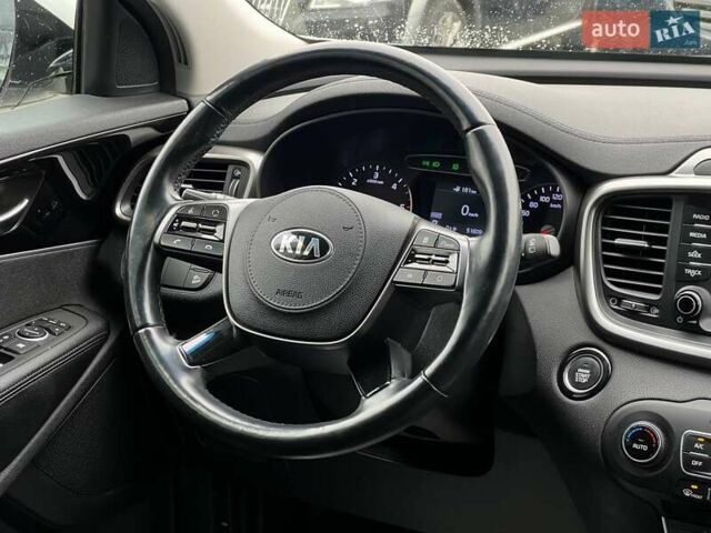 Білий Кіа Соренто, об'ємом двигуна 2.2 л та пробігом 51 тис. км за 31000 $, фото 12 на Automoto.ua