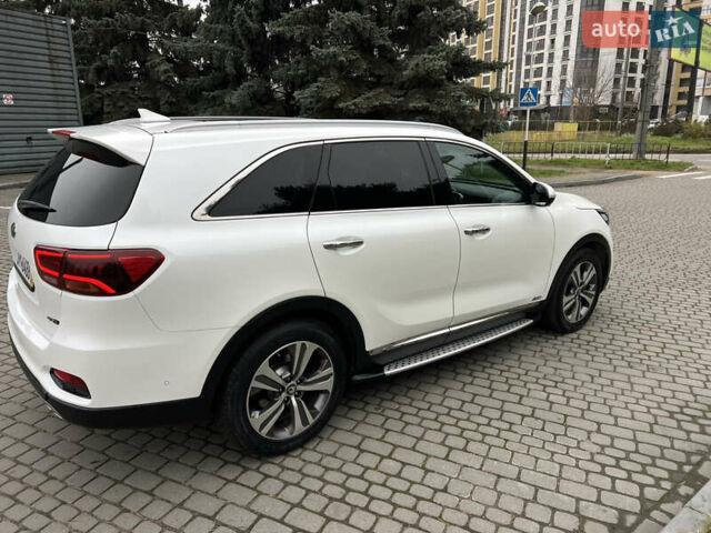 Білий Кіа Соренто, об'ємом двигуна 2.2 л та пробігом 171 тис. км за 28500 $, фото 22 на Automoto.ua