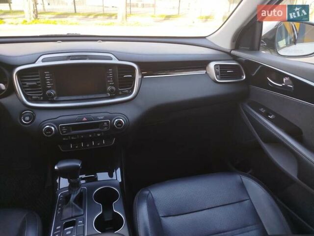 Белый Киа Соренто, объемом двигателя 3.3 л и пробегом 95 тыс. км за 16999 $, фото 19 на Automoto.ua