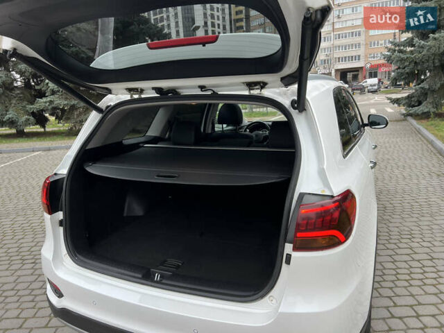 Білий Кіа Соренто, об'ємом двигуна 2.2 л та пробігом 171 тис. км за 28500 $, фото 41 на Automoto.ua