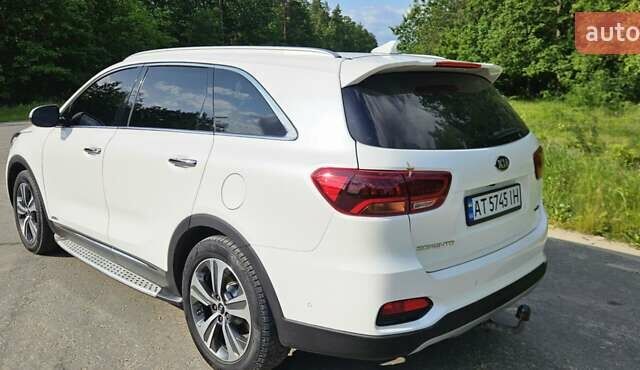 Белый Киа Соренто, объемом двигателя 2.2 л и пробегом 230 тыс. км за 25500 $, фото 15 на Automoto.ua