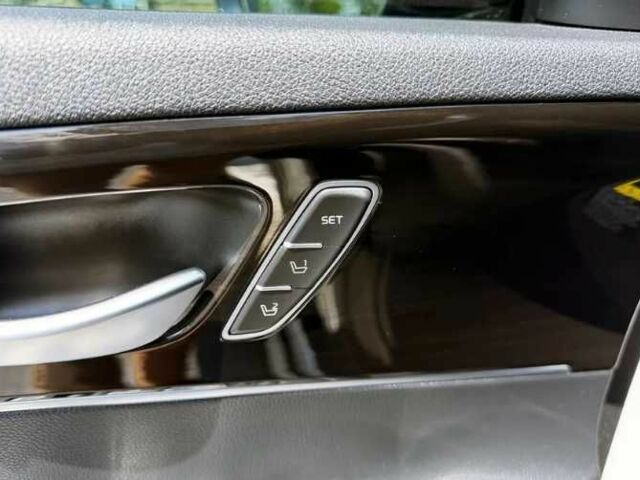 Белый Киа Соренто, объемом двигателя 0 л и пробегом 127 тыс. км за 13000 $, фото 12 на Automoto.ua