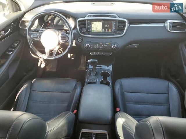Белый Киа Соренто, объемом двигателя 3.3 л и пробегом 118 тыс. км за 2300 $, фото 7 на Automoto.ua