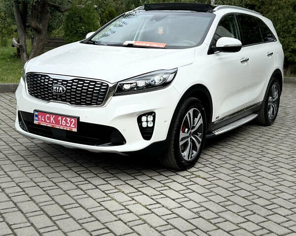 Киа Соренто 2018 в Ивано-Франковске на Automoto.ua Белый Киа Соренто, объемом двигателя 2.2 л и пробегом 144 тыс. км за 29999 $, фото 2 на Automoto.ua